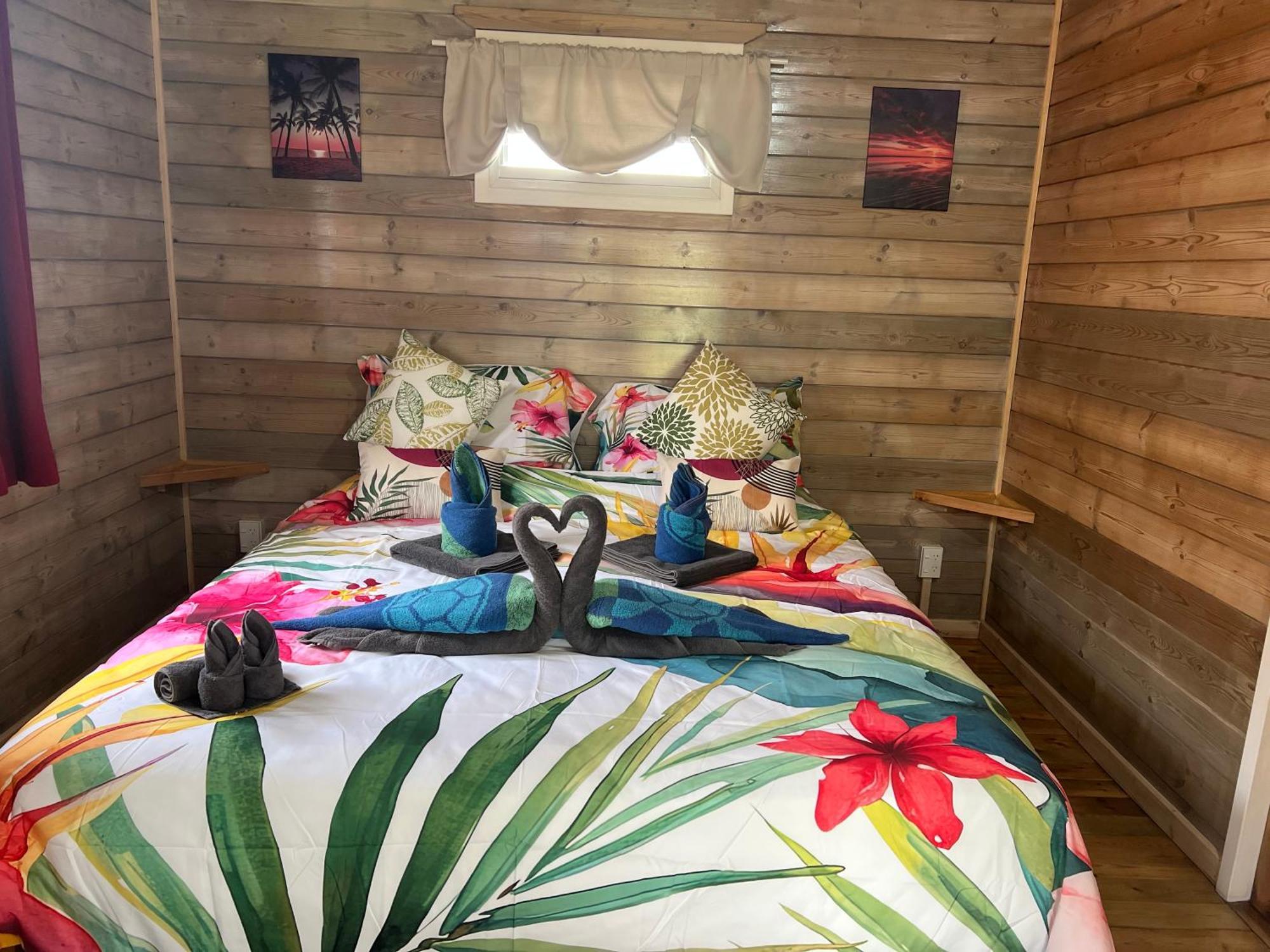 Red Hibiscus Villas Rarotonga Kültér fotó